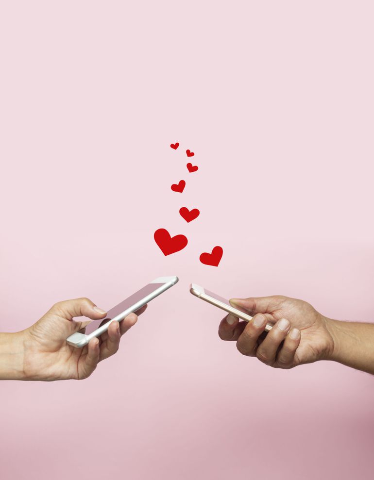 Long-distance relationship tips that can help you feel closer to your partner