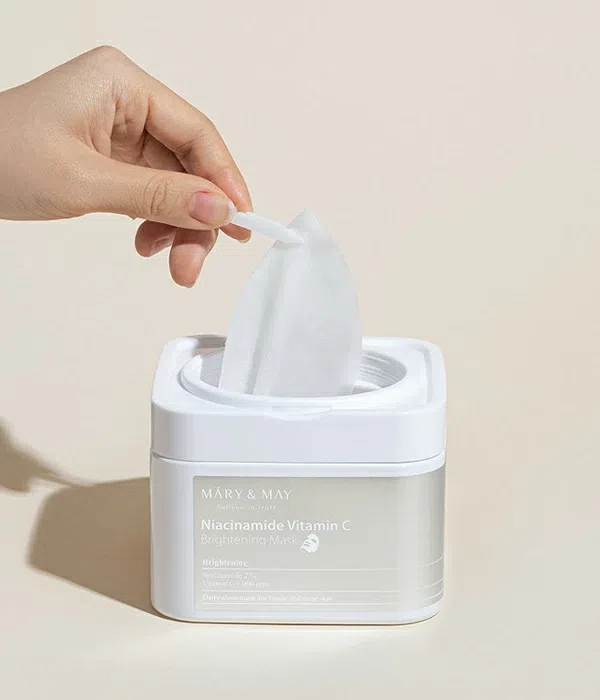 Mary & May Niacinamide and Vitamin C Brightening Mask