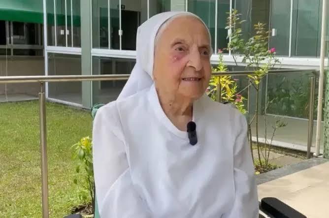 Former World Oldest Person, Brazilian nun Sister Inah Canabarro Lucas at 116
