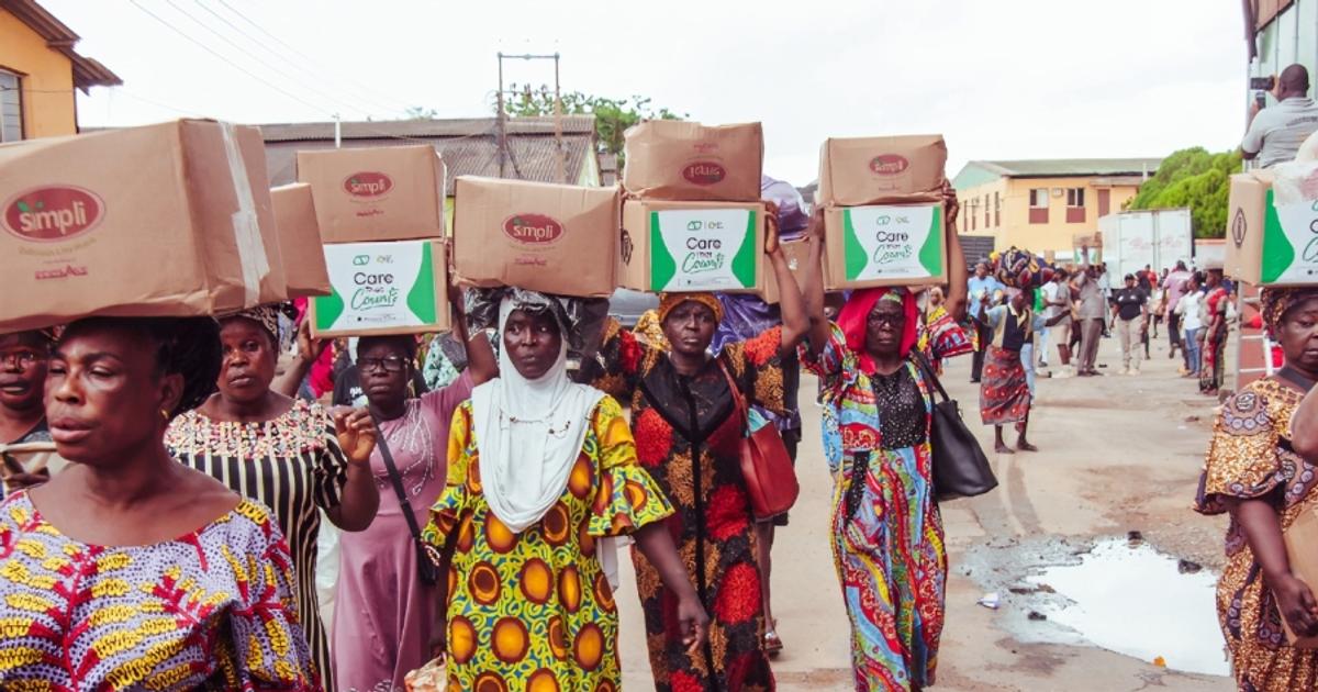 Olymptrade Nigeria Partners Lagos Food Bank to Support 1,100 Families