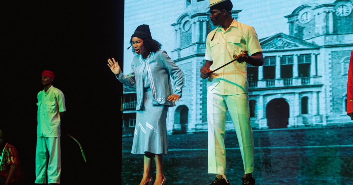 The Different Impressions Created by Light in ‘Love’s Unlike Laden ...