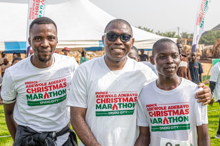 Prince Adewole Adebayo Flags off 2nd Edition of the Christmas Marathon & Queen Lillian Adebayo Health Walk in Ondo City