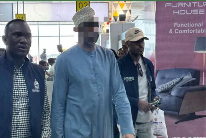 Police extradite high-profile suspect from UAE to Nigeria over $𝟑𝟎𝟕,𝟓𝟎𝟎 scam