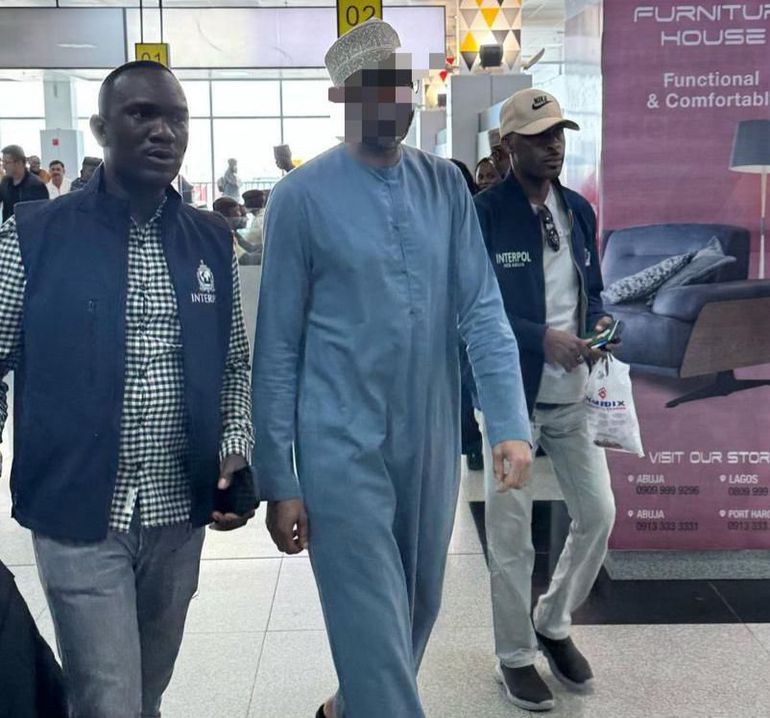 Police extradite high-profile suspect from UAE to Nigeria over $𝟑𝟎𝟕,𝟓𝟎𝟎 scam