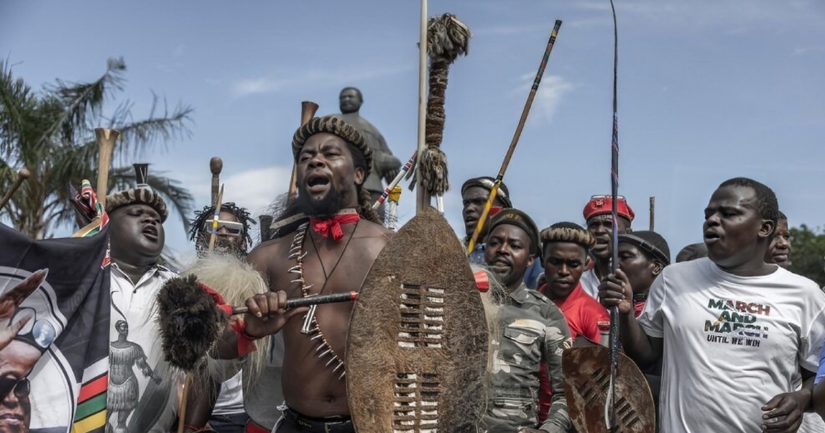 South Africans protest against Nigerians, Pakistanis, others for taking their jobs and fueling crime