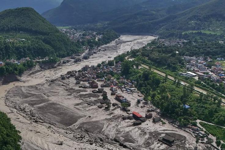 VIDEO: Nepal flood leaves families waiting for answers as rescue teams search for missing tourists