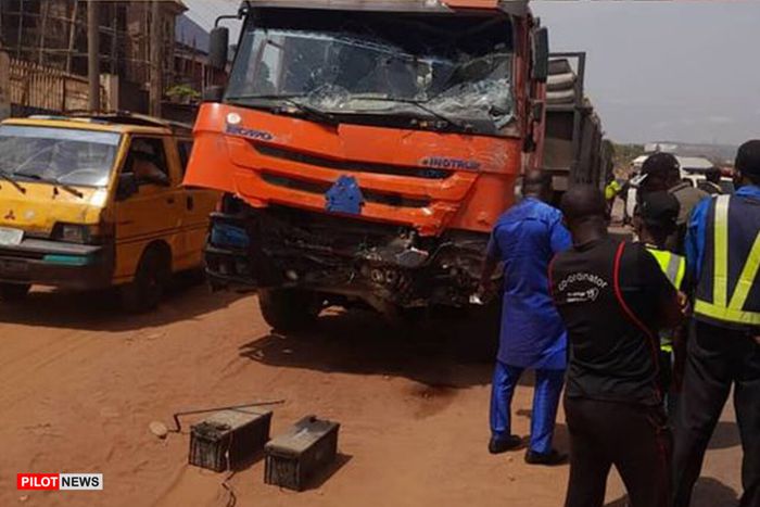 6 die as truck rams into vehicles, pedestrians in Anambra