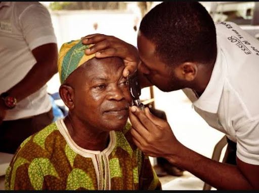 Improve your eyesight with these simple habits