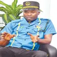 ‘Such a big fool’ — Nigerians react as FCMB security guard returns lost $9,100 to customer
