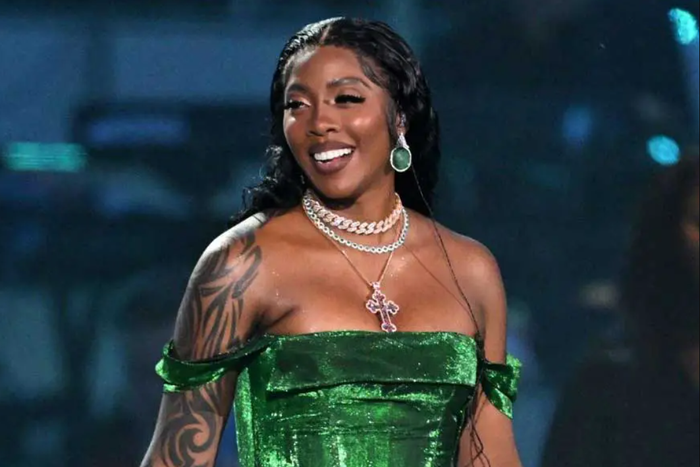 I do not work with Mekka anymore - Tiwa Savage announces split from manager