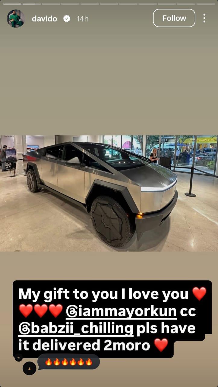 Davido's story announcing the gift