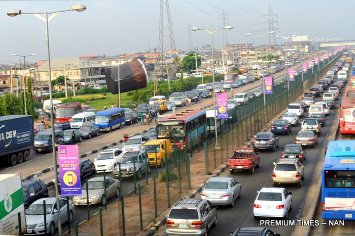 Lagos residents demand functional street lights on Ikorodu Road to curb crime