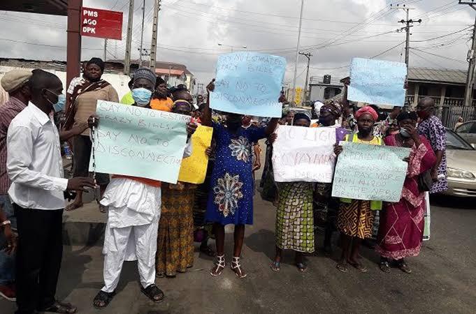 FESTAC residents give EKEDC 48-hour ultimatum after eight months without electricity
