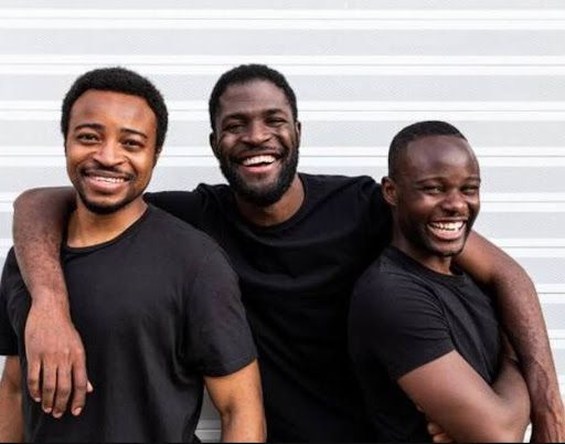 The insane connection between type of friends you keep & your confidence level