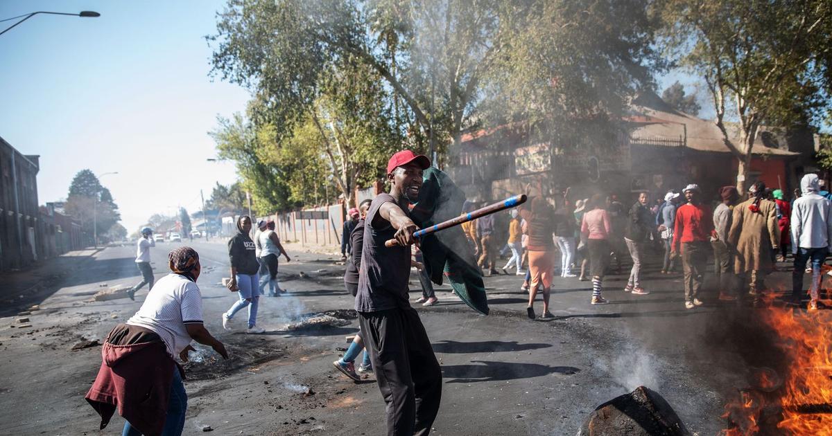 Violent Protests Erupt in South Africa Over Installation of Nigerian Igbo King