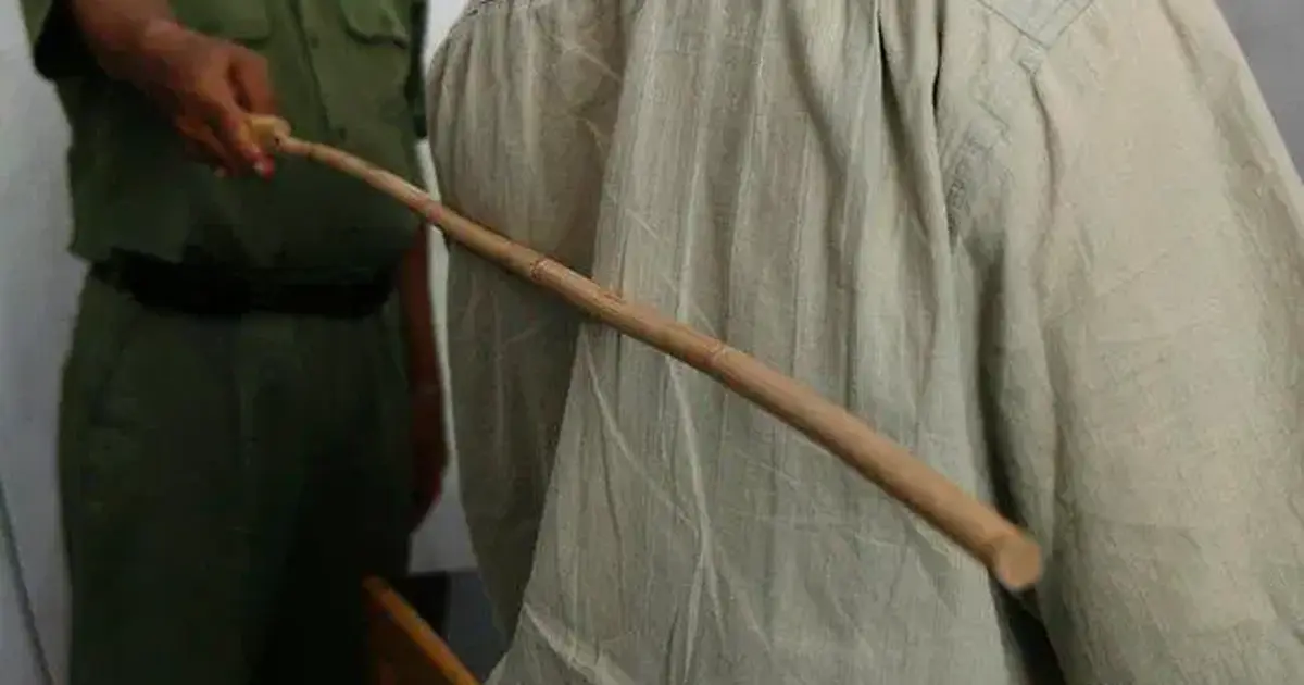 Kaduna court orders 10 strokes of cane for bus conductor who slapped passenger