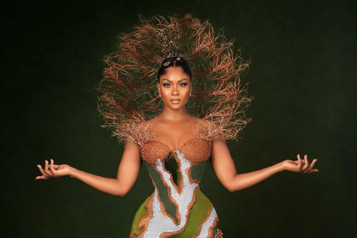 Osas Ighodaro  [Instagram/@osasighodaro]