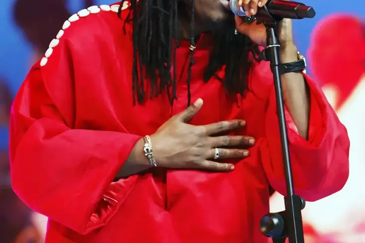 Entre succès et stratégie digitale, Wally Seck impose sa présence