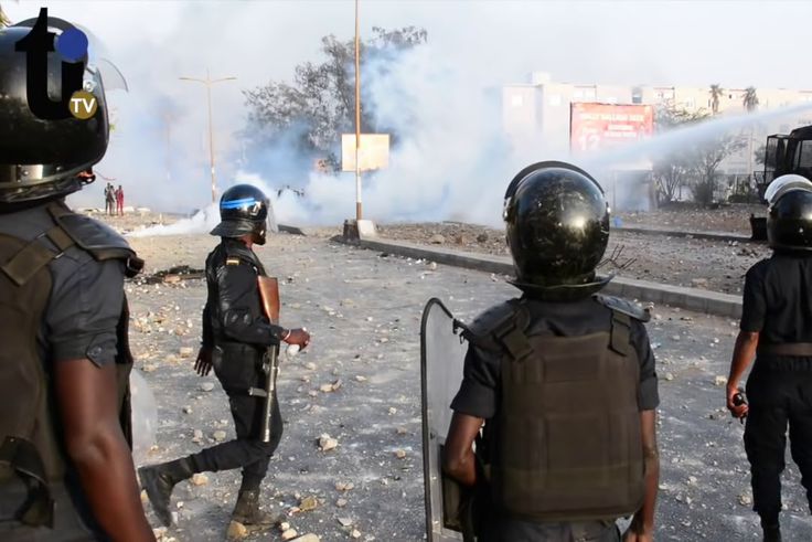 Paiement des bourses : l’État décante la situation après plusieurs jours de tensions