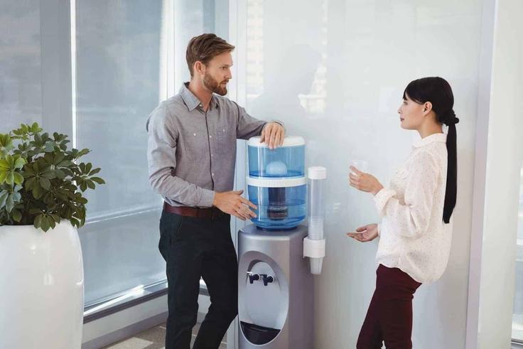 Fontaines à eau dans les lieux publics : entre accès facilité et interrogations sanitaires