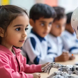 L’intelligence artificielle entre en classe : une révolution éducative dès la maternelle aux Émirats