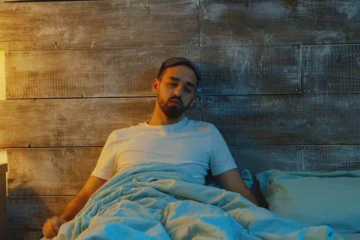 Ce signe étrange la nuit peut révéler un trouble grave !