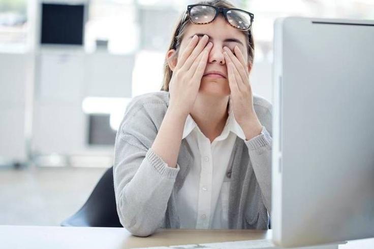 Vos yeux devant les écrans souffrent ? La règle 20-20-20 peut vous sauver