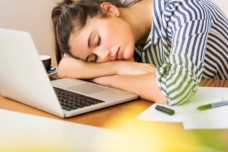 Grève, stress, fatigue : la micro-sieste, arme secrète ?