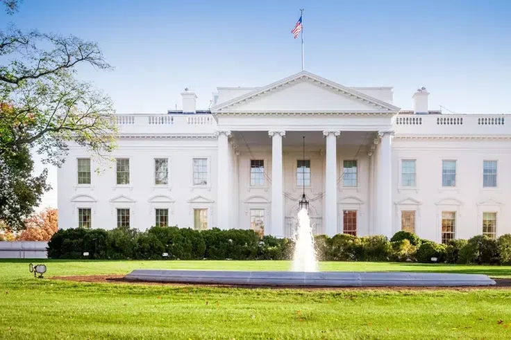 Découvrez ce que gagnent les employés de la Maison Blanche