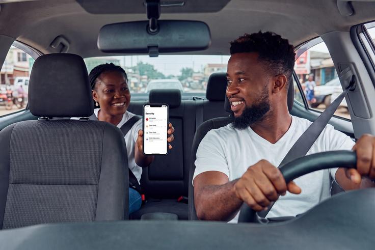 Transport et sécurité : comment la technologie et les actions de terrain soutiennent des trajets plus sûrs au Sénégal