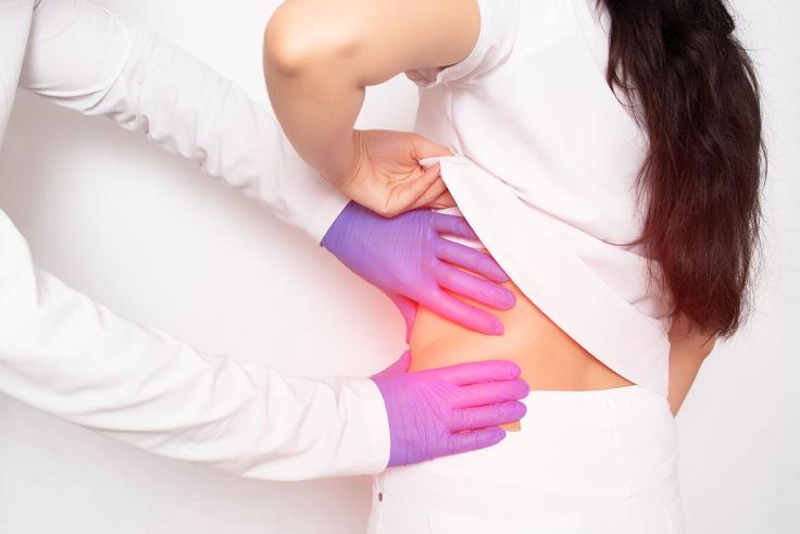 Cancer du pancréas : cette douleur banale du dos doit alerter !