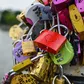 À quoi sert vraiment le petit trou sur un cadenas ?
