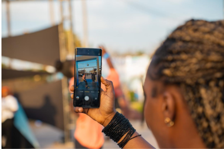 TECNO lance la série CAMON40 au Sénégal à la Place du Souvenir