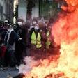Paris : commerces saccagés, espaces publics dégradés, le maire hausse le ton