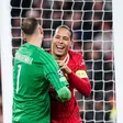 Le PSG offre 100 millions d'euros pour Van Dijk