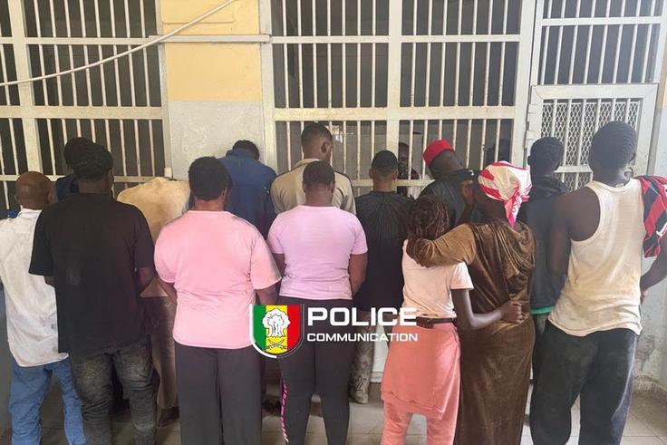 Migration clandestine : 13 personnes arrêtées sur la plage de Soumbédioune