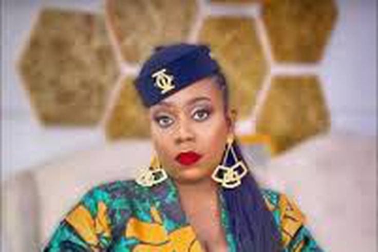 Diffusion de fausses nouvelles : six mois de prison requis contre Fatou Kiné Cissé