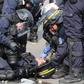 Violences en France : près de 2 400 arrestations et 997 policiers et gendarmes blessés