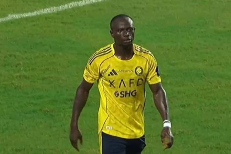 Al Nassr : l’accueil triomphal réservé à Mané après son expulsion (vidéo)