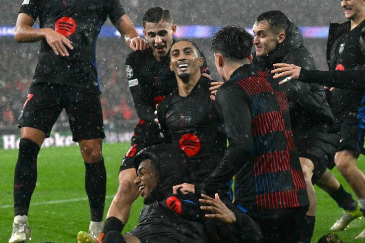 Un match totalement dingue et le Barça renverse le Benfica (4-5)