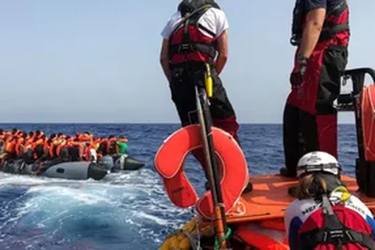 Tunisie : 40 morts après le chavirement d’une embarcation de migrants