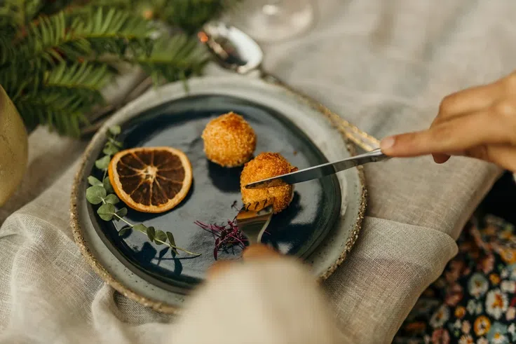 Une étude qui tombe juste avant Noël : cet aliment est esponsable de la maladie de Crohn