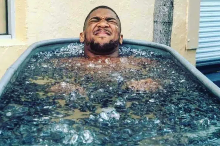 Bain glacé : un remède naturel pour corps et esprit ?