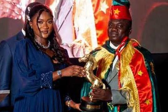 Promovilles : Serigne Ndiaye décroche le « Malaw d’Or du Patriotisme et de la Citoyenneté »