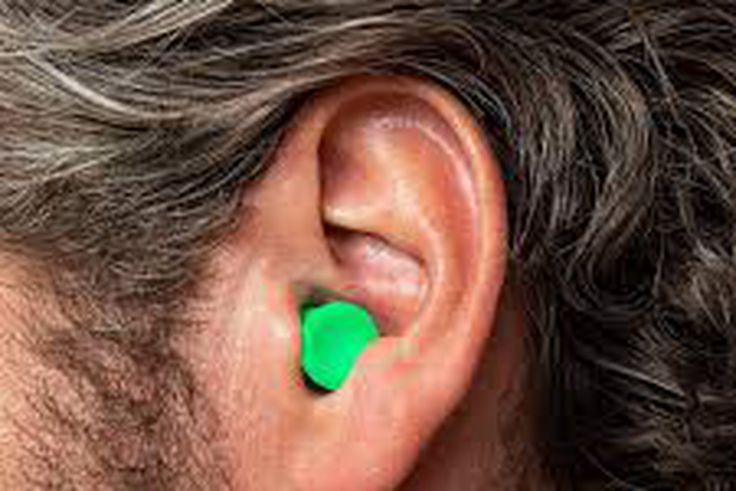 Ces 2 risques méconnus liés aux bouchons d’oreille !