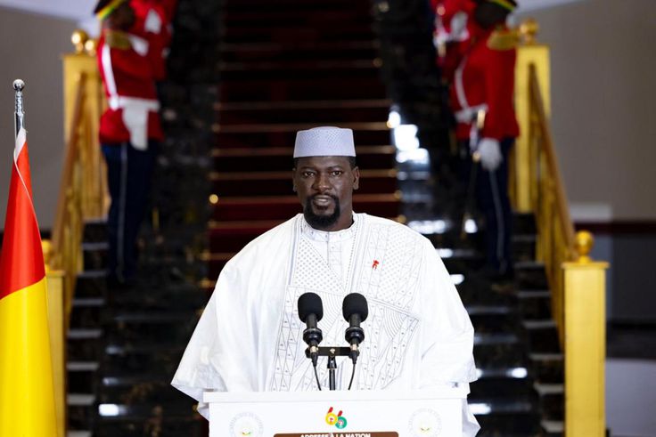 Guinée : Mamadi Doumbouya élu président avec 86,72 % des suffrages