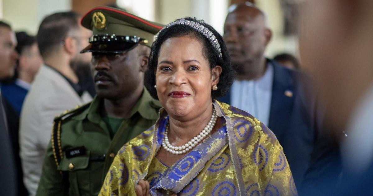 Queen Mother says royal family under house arrest at Tooro palace