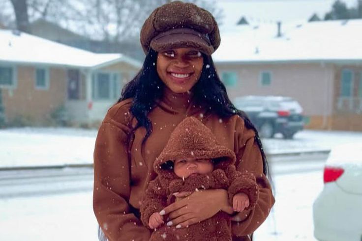 PHOTO: Sheebah shares her first picture of 2025 with son and a sweet message