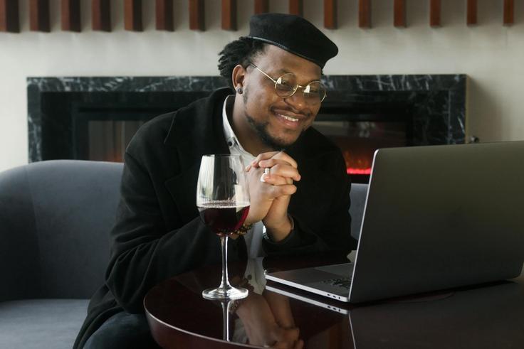 5 online dating tips that can help you land your dream girl