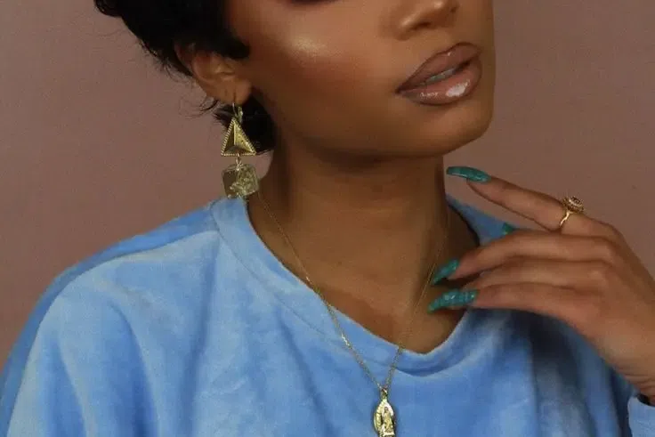 9 gorgeous hairstyles for short women